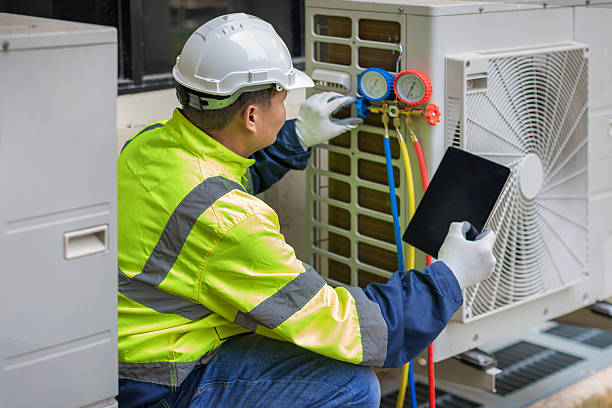 Professional Hvac technician working in Tylersport, PA